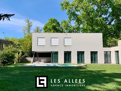 Maison, 157 m²