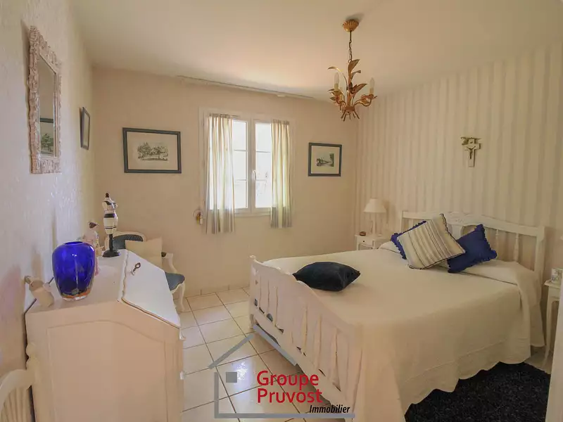 Maison, 280 m²