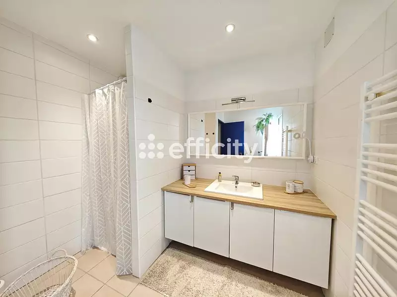 Maison, 121 m²