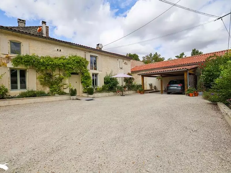Maison, 210 m²
