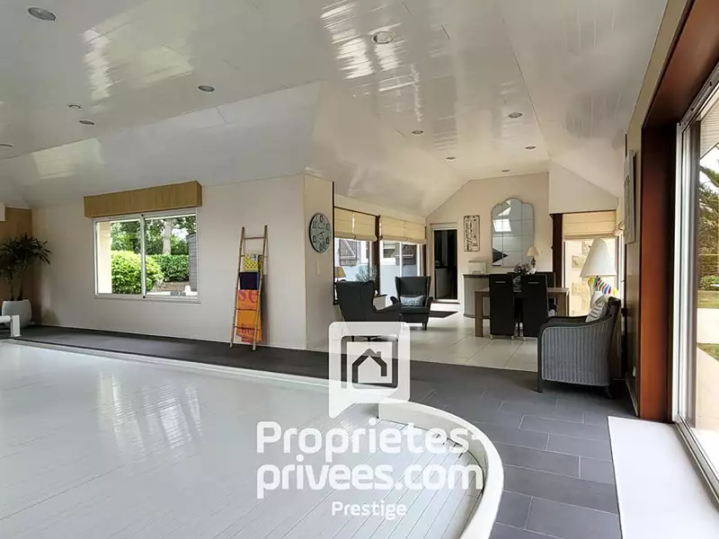 Maison, 196 m²