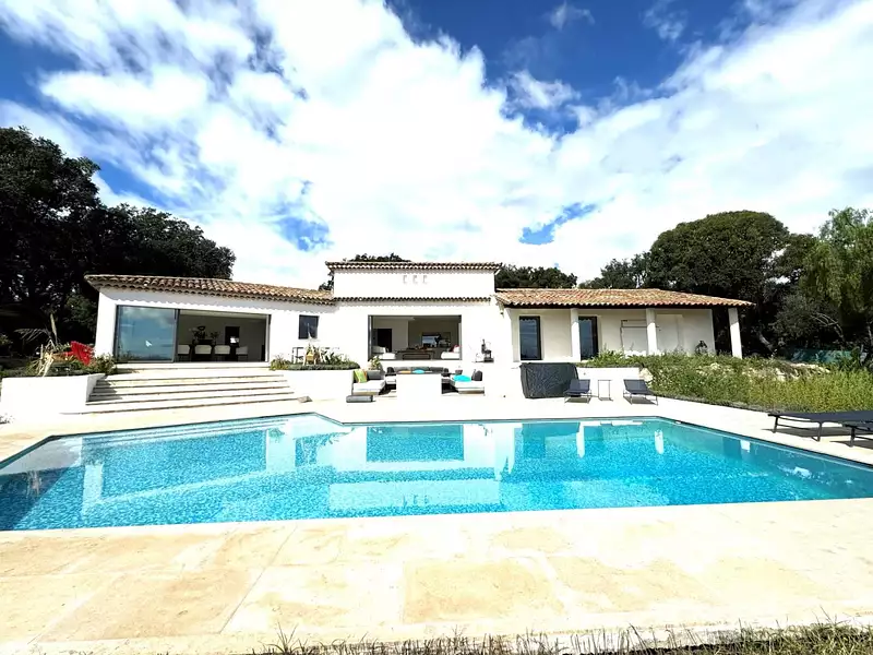 Maison, 165 m²