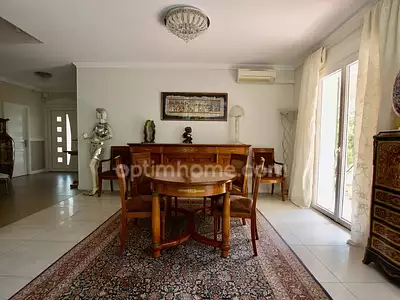 Maison, 228 m²