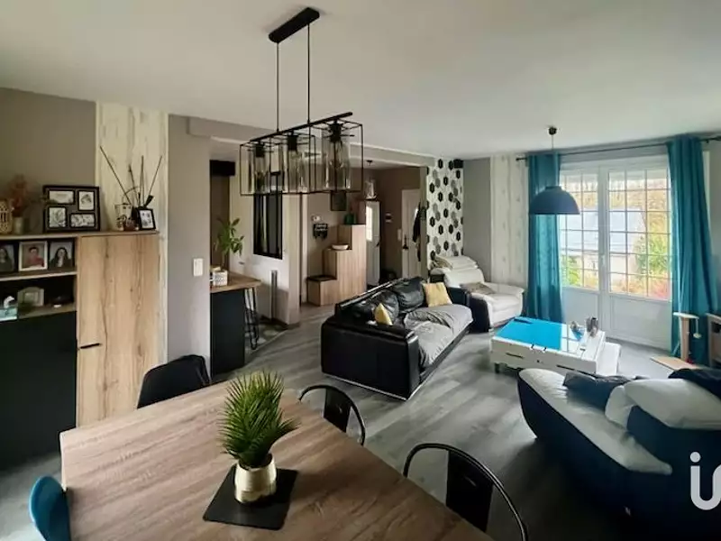 Maison, 143 m²