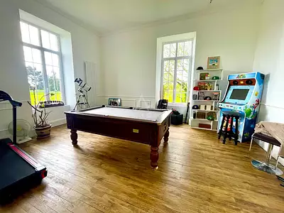 Maison, 250 m²