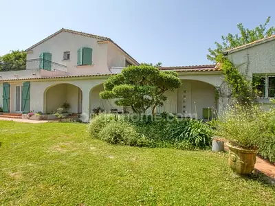 Maison, 228 m²