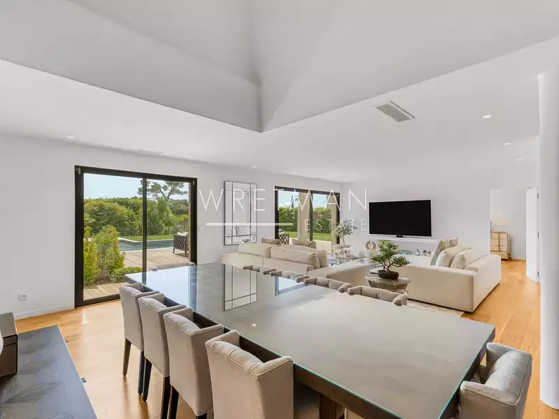 Maison, 222 m²