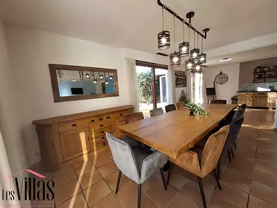 Maison, 270 m²