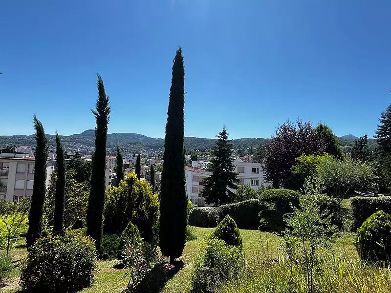 Terrain, 664 m²