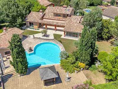 Maison, 274 m²
