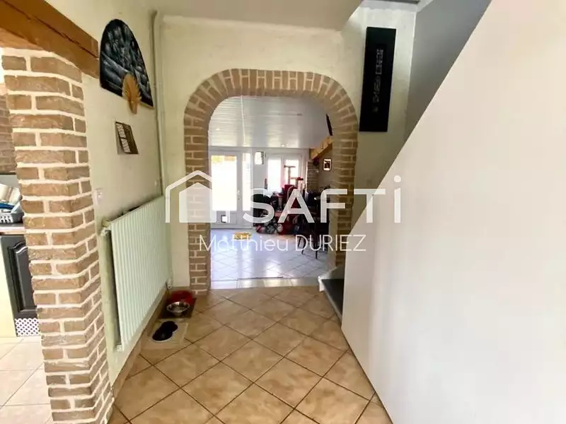 Maison, 210 m²