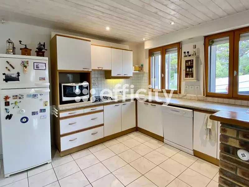 Maison, 178 m²