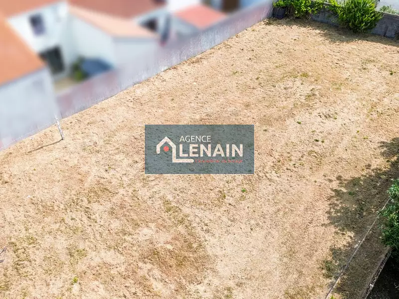 Terrain, 598 m²