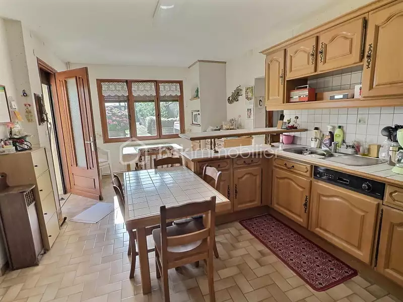 Maison, 176 m²
