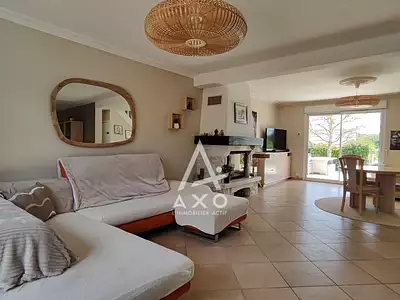 Maison, 285 m²