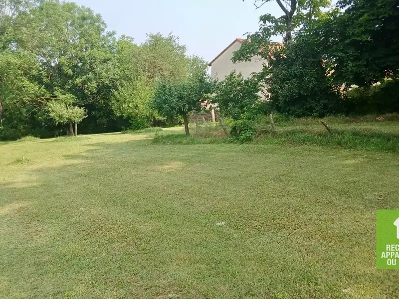 Terrain, 654 m²
