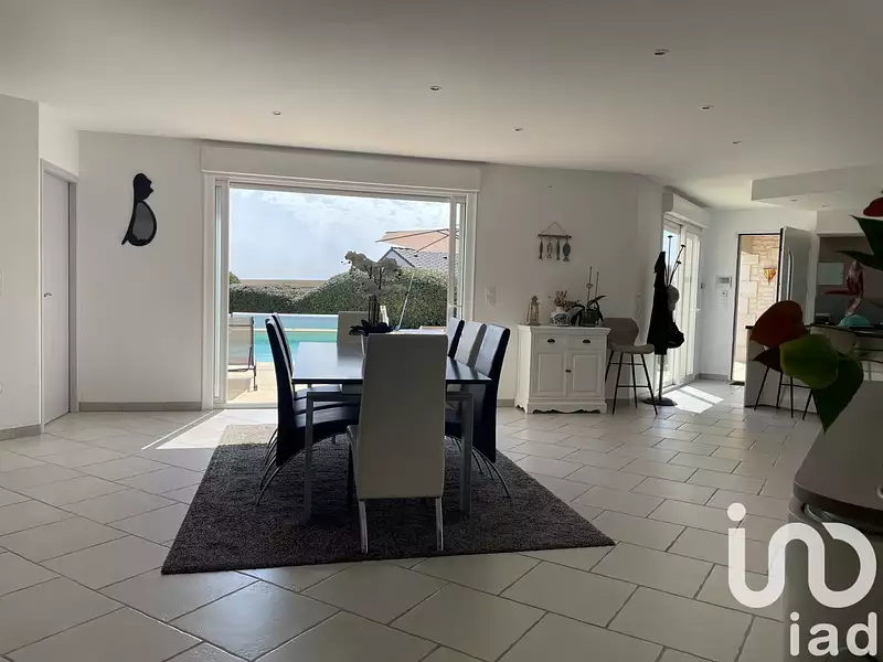 Maison, 162 m²