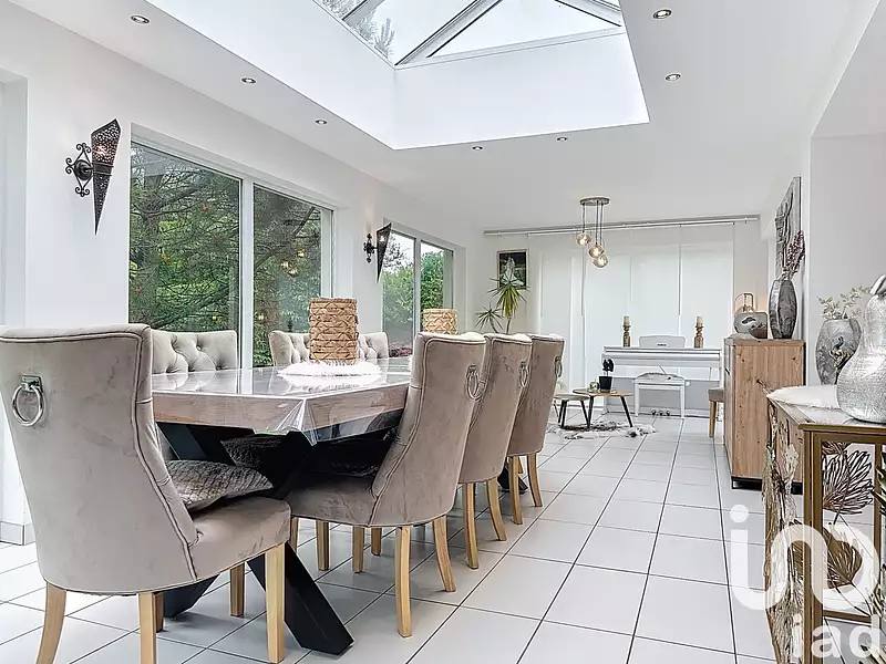 Maison, 260 m²