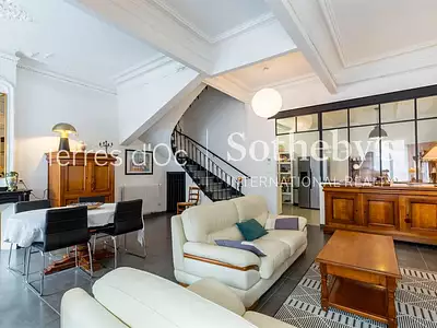 Maison, 250 m²