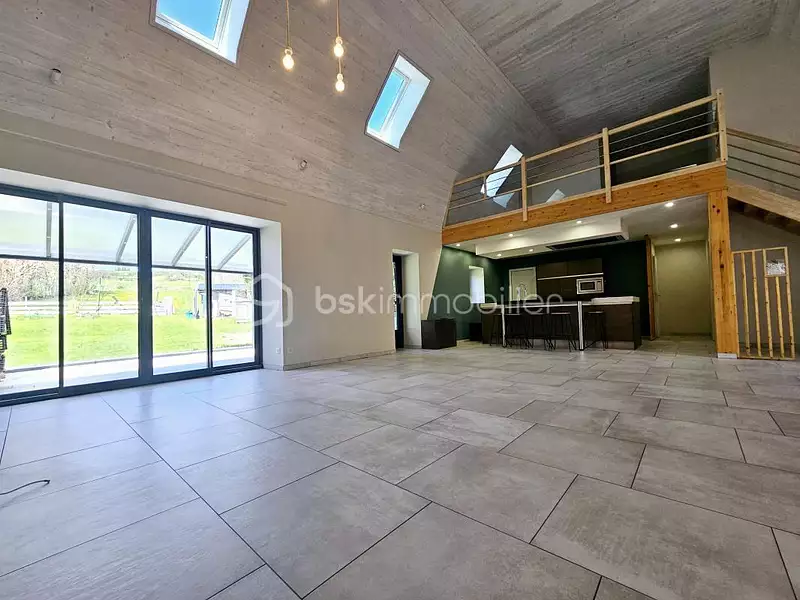 Maison, 280 m²