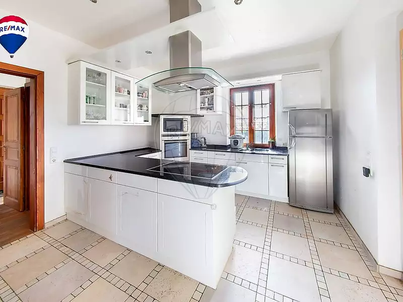 Maison, 168 m²