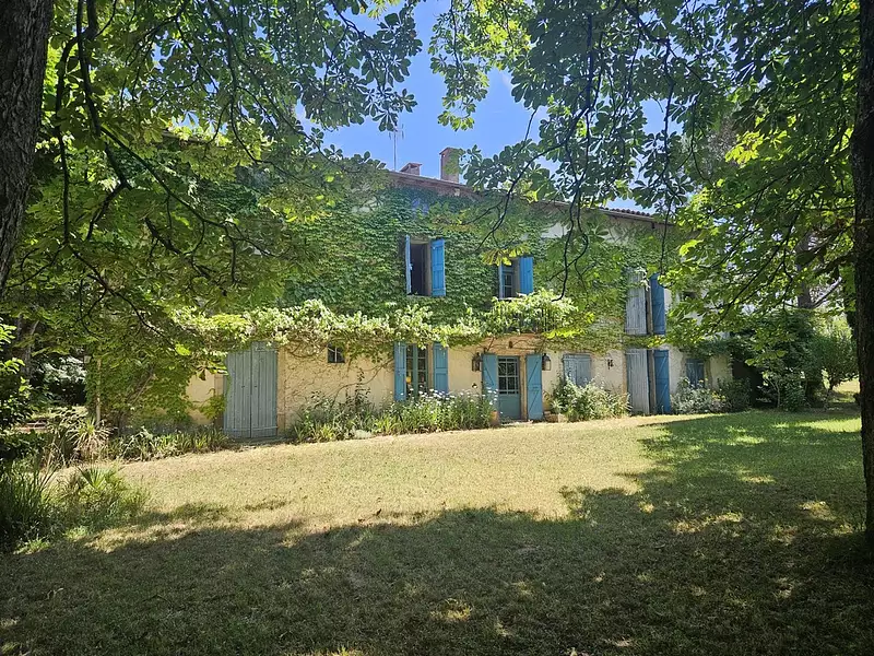 Maison, 240 m²