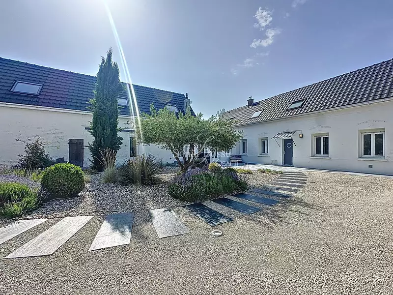 Maison, 195 m²