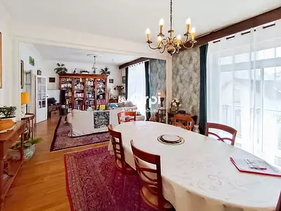 Appartement, 242 m²