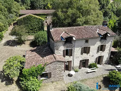 Maison, 195 m²