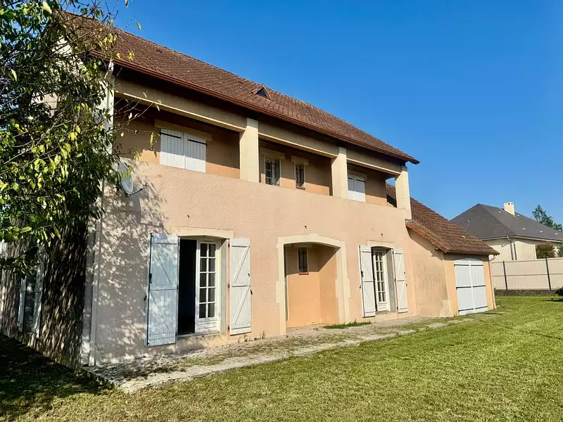 Maison, 250 m²