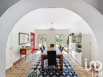 Maison, 239 m²