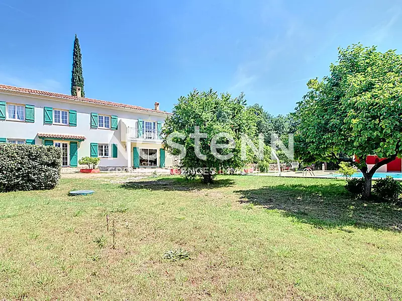 Maison, 188 m²