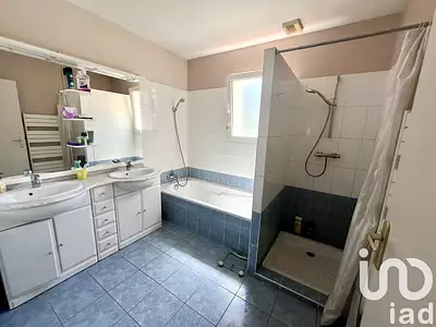 Maison, 176 m²