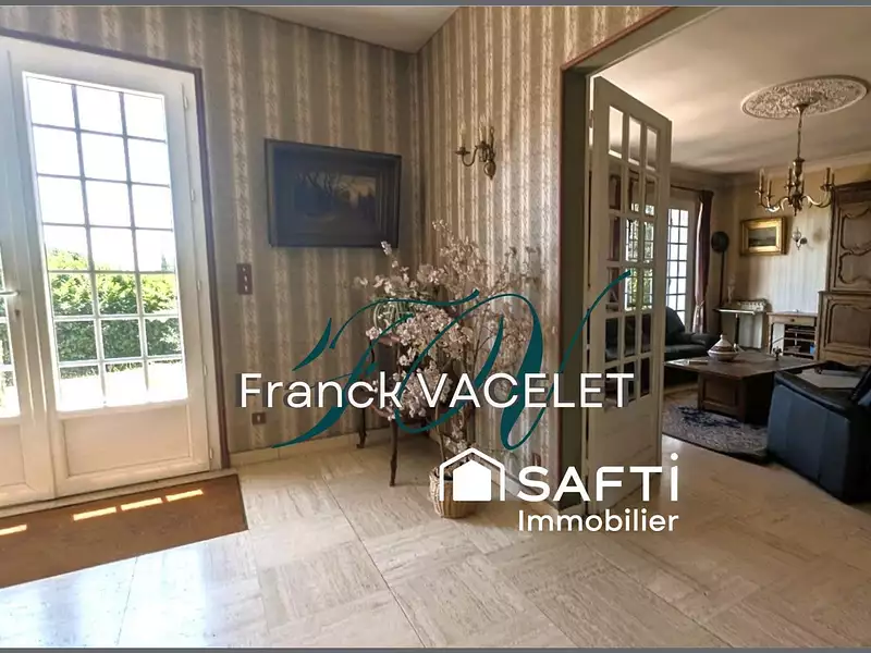 Maison, 250 m²