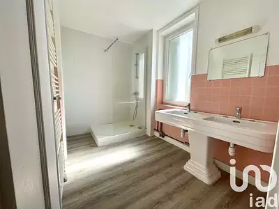 Immeuble, 220 m²