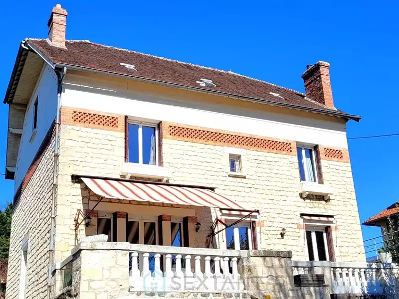 Maison, 251 m²