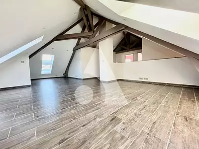 Maison, 240 m²