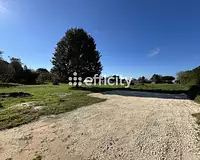 Terrain, 700 m²
