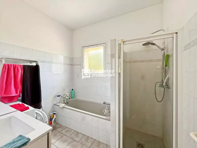 Maison, 220 m²