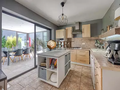 Maison, 195 m²