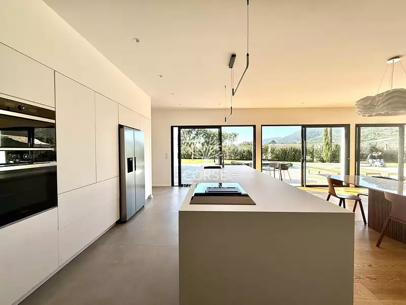 Maison, 164 m²
