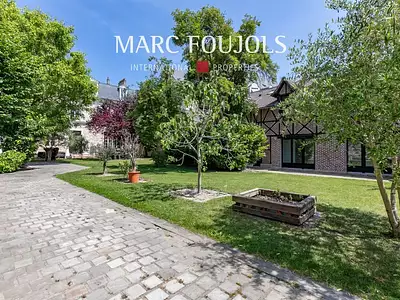 Maison, 580 m²