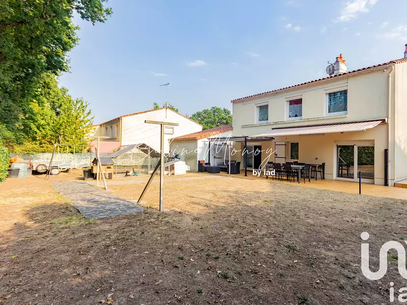Maison, 158 m²