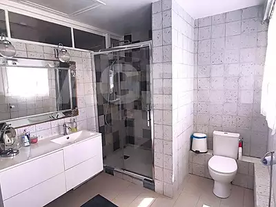 Maison, 194 m²