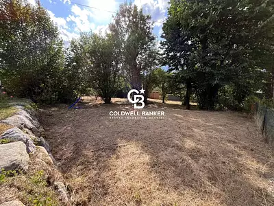 Terrain, 679 m²