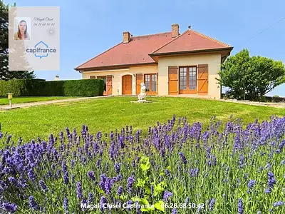Maison, 216 m²