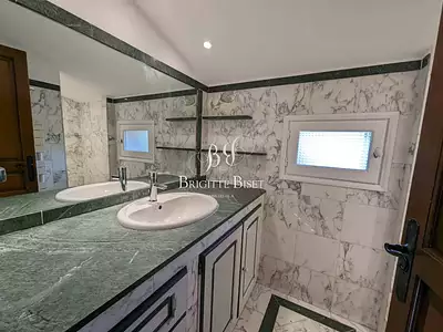 Maison, 311 m²