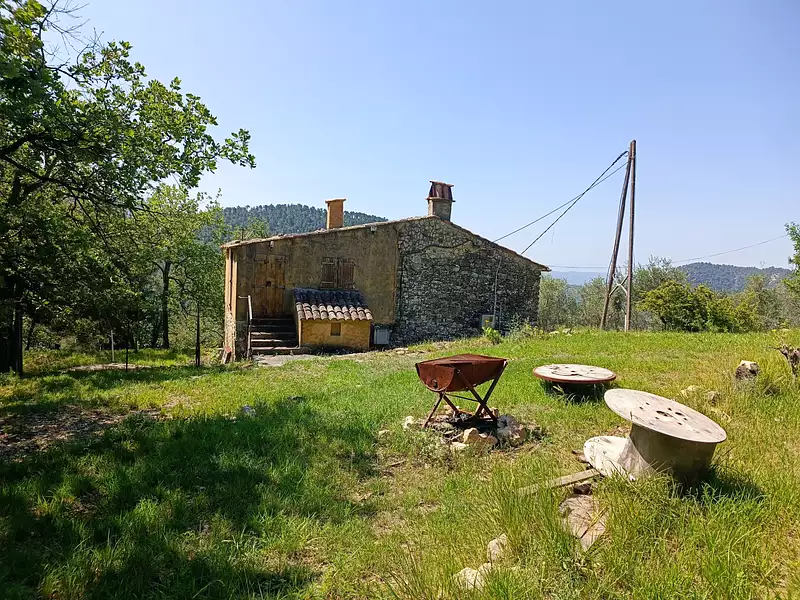 Terrain, 6 000 m²
