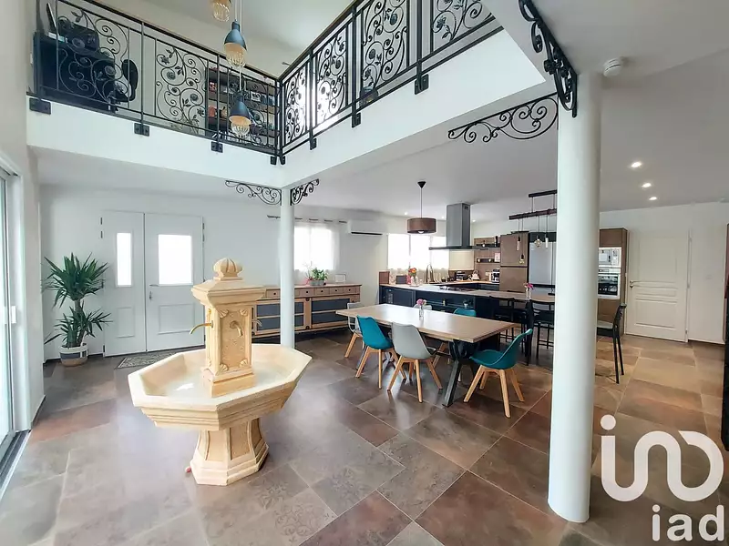 Maison, 207 m²