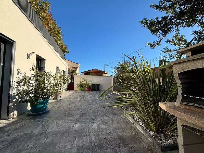 Maison, 255 m²
